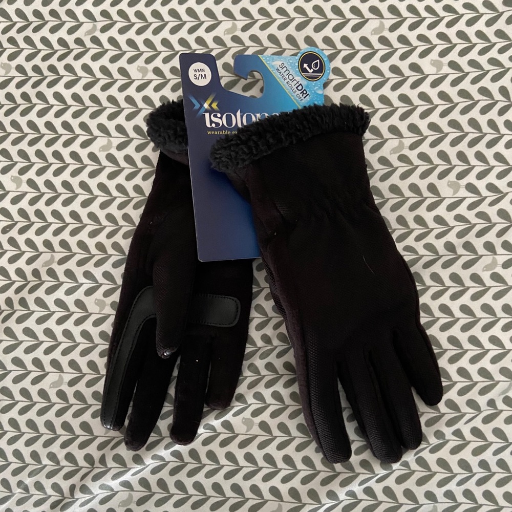 Isotoner Gloves